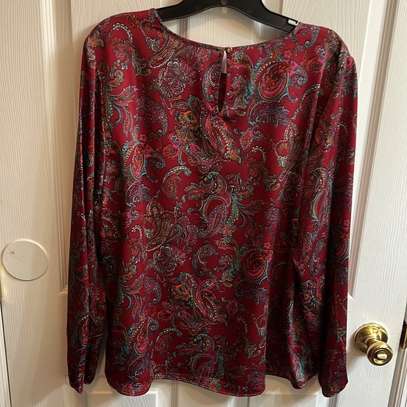 Top - Picture 3 of 3